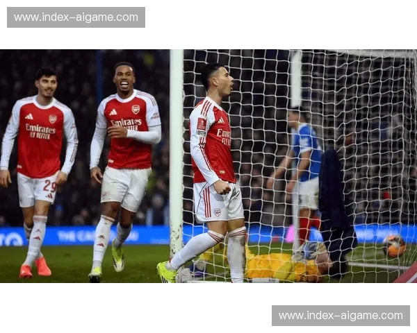 阿森纳足总杯4球大胜晋级,埃泽、内尔高闪耀马丁内利创纪录 阿森纳足总杯4球大胜晋级,埃泽、内尔高闪耀马丁内利创纪录